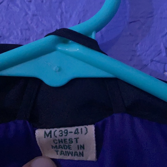 Windbreaker - Picture 2 of 3